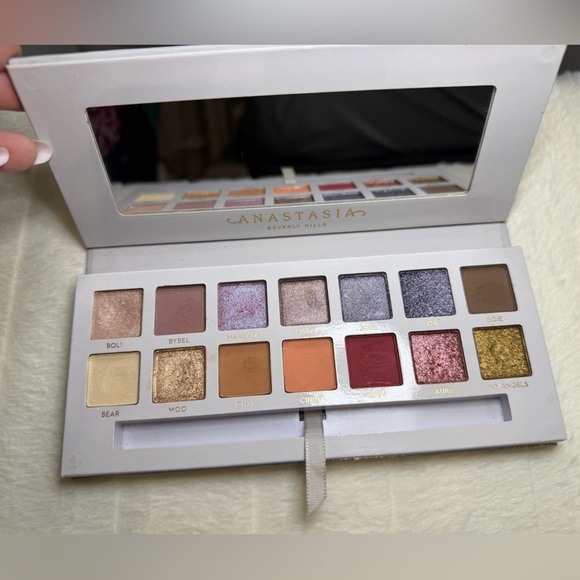 Anastasia Beverly Hills Other - Anastasia Beverly Hills Eyeshadow Palette by Carli Bybel